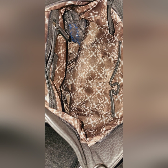 Jessica simpson bag in pre loved condition. No call outs. - Picture 3 of 4